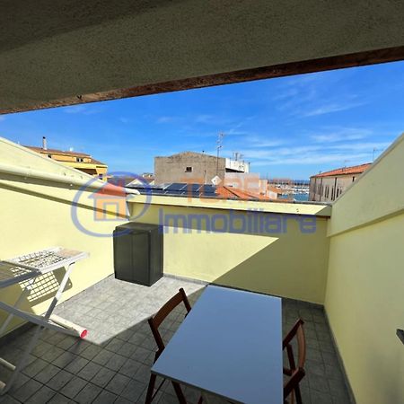 Apartamento La Mansarda Di Via Galilei Porto Torres Exterior foto